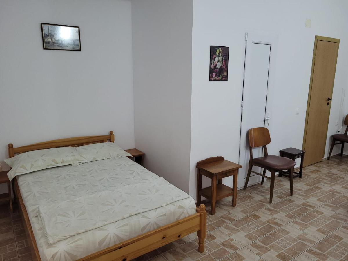Cazare Eforie Nord, Plaja Acapulco, Garsoniere Four Studios, Bucatarie Comuna, Baie Proprie, Etaj 4, Fara Lift Екстер'єр фото