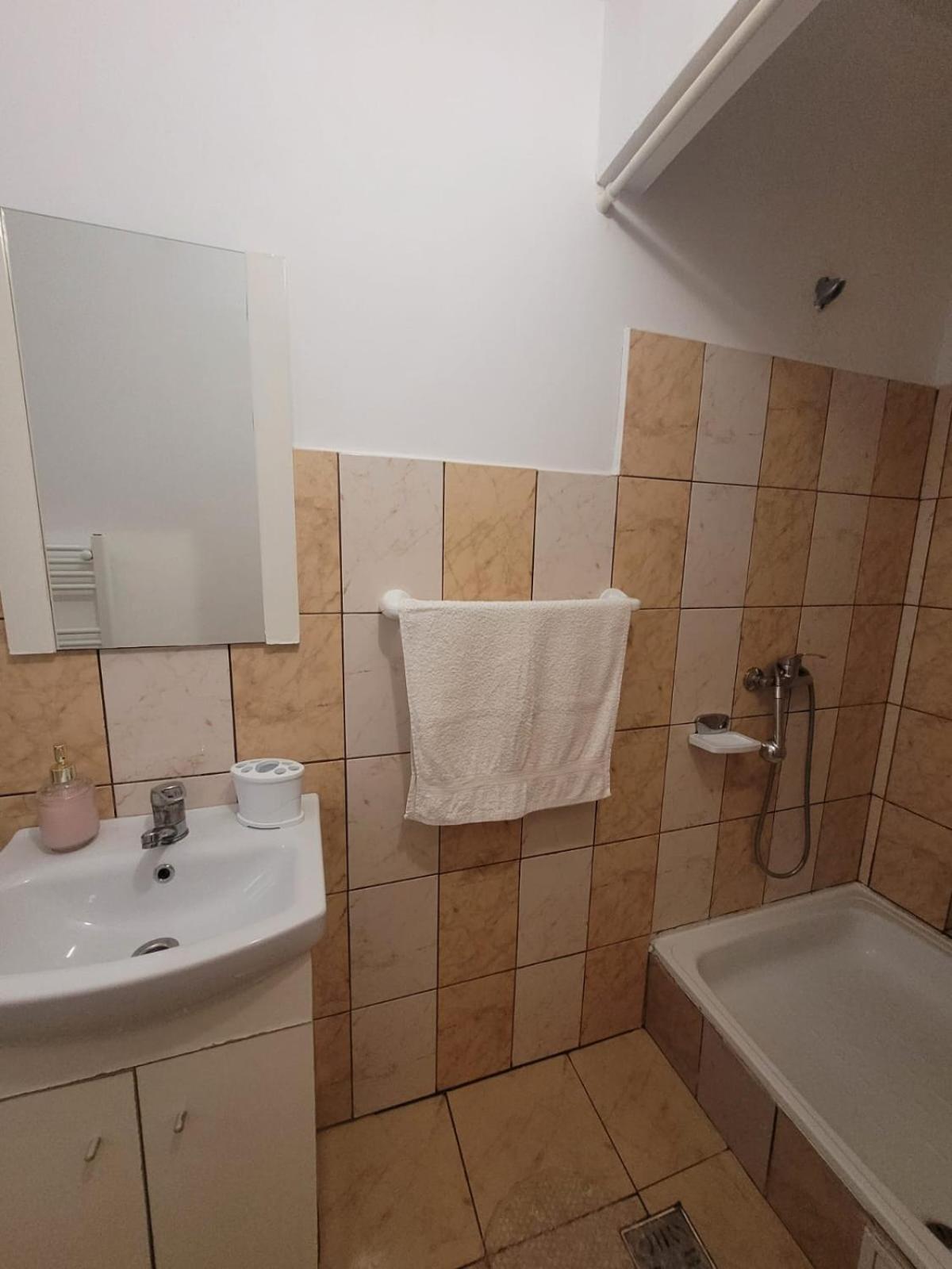 Cazare Eforie Nord, Plaja Acapulco, Garsoniere Four Studios, Bucatarie Comuna, Baie Proprie, Etaj 4, Fara Lift Екстер'єр фото